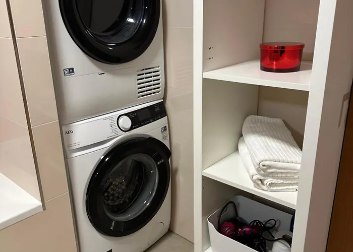 Pasta Party Apartment, Free Parking, Fully Equipped *